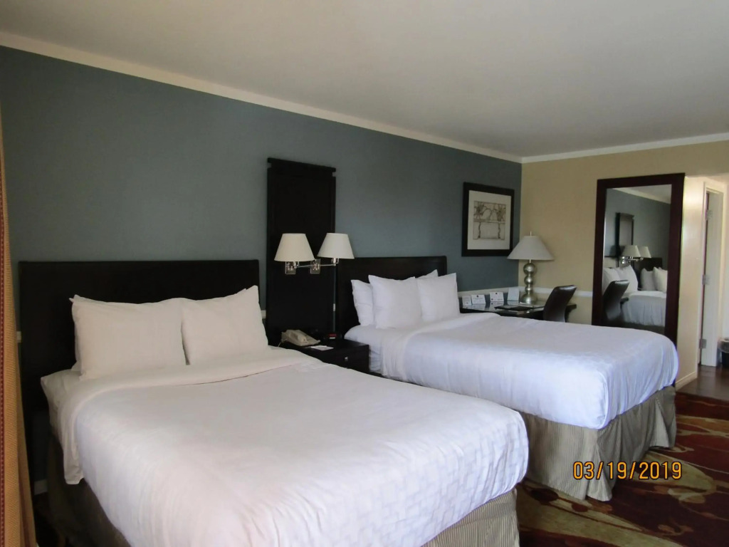 Clarion Inn Near China Lake Naval Station