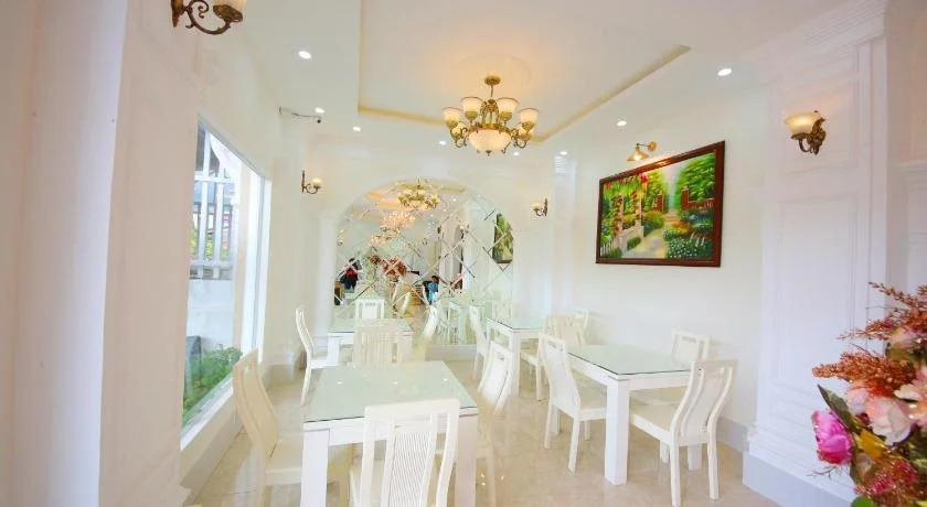 Phuong Vy Luxury Hotel