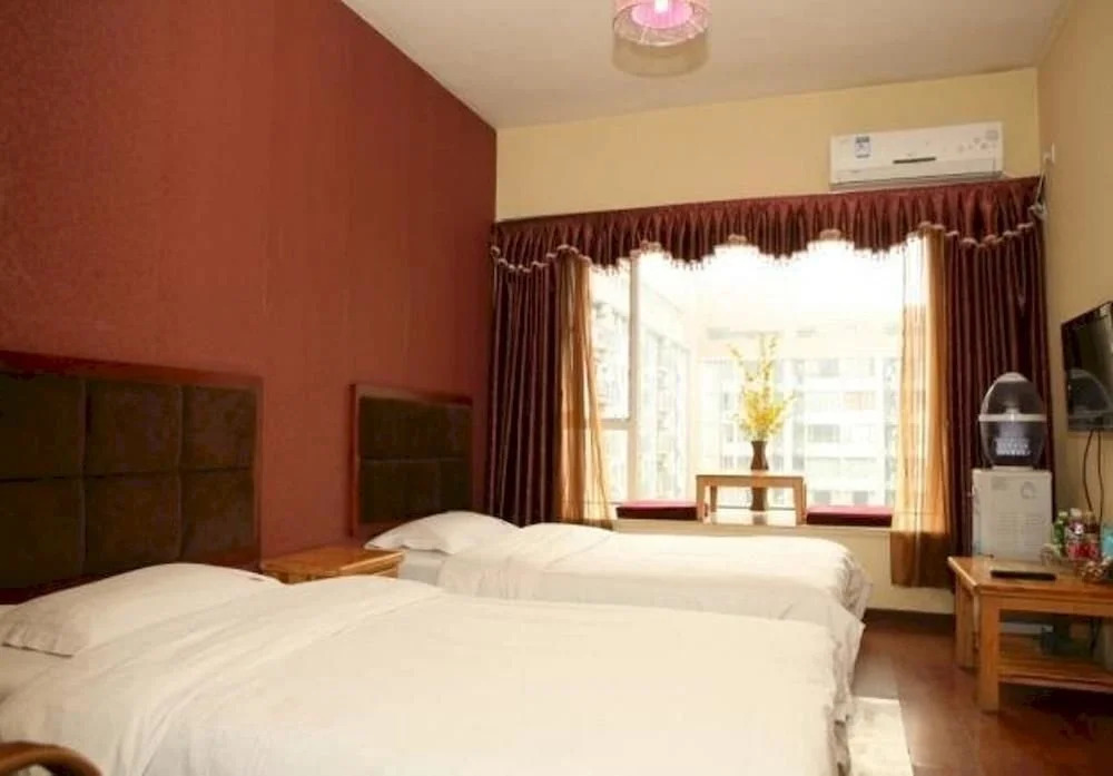 Chengdu Rest Inn - Huamunianhua