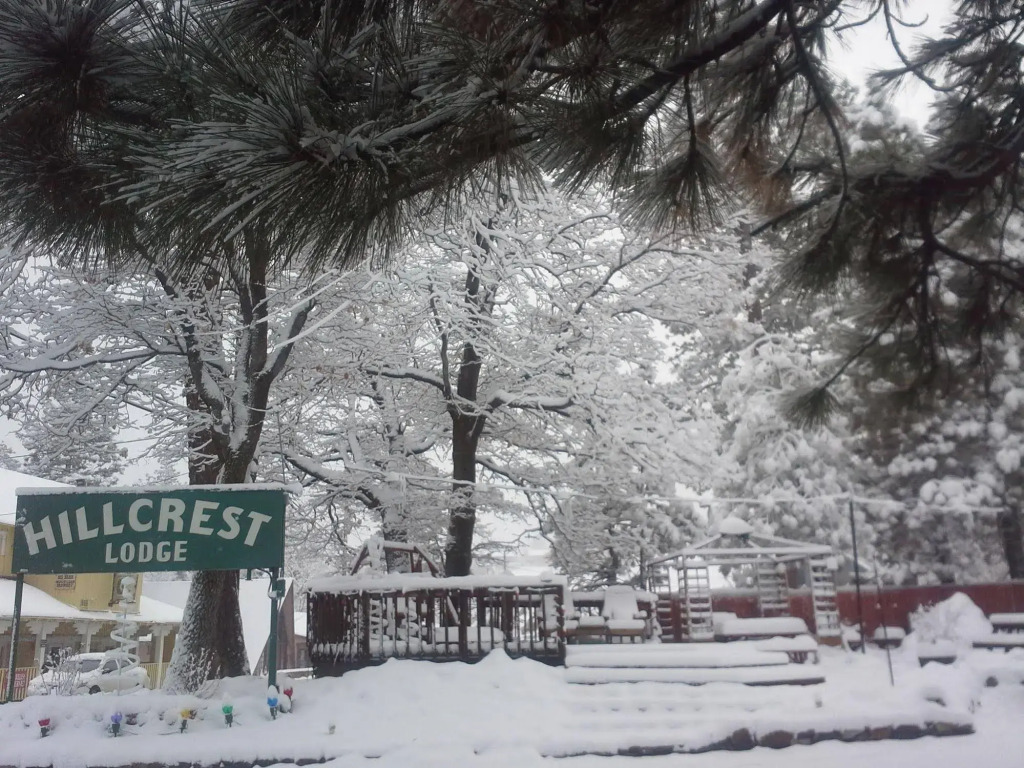 Hillcrest Lodge