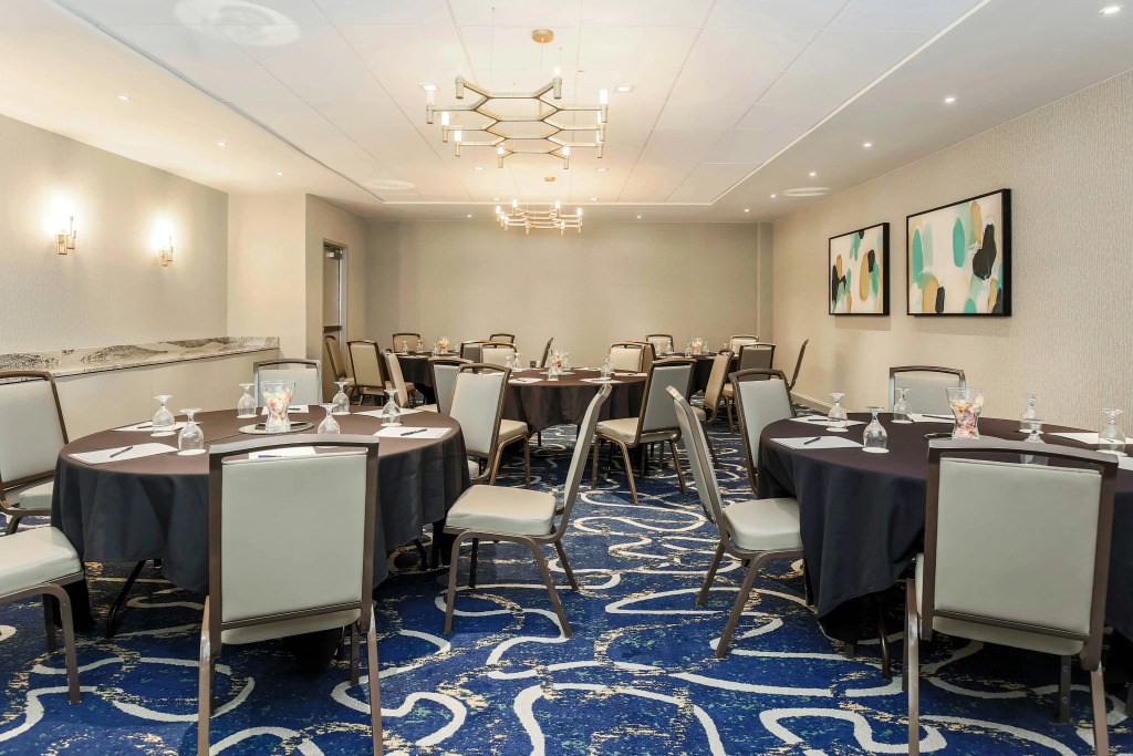 DoubleTree by Hilton Austin-University Area