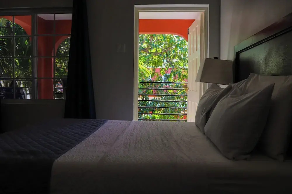 Paradise On The Rocks Hotel