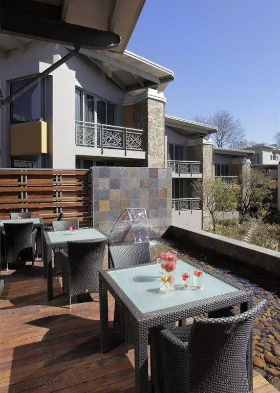 Moloko Executive Apartments & Hotel