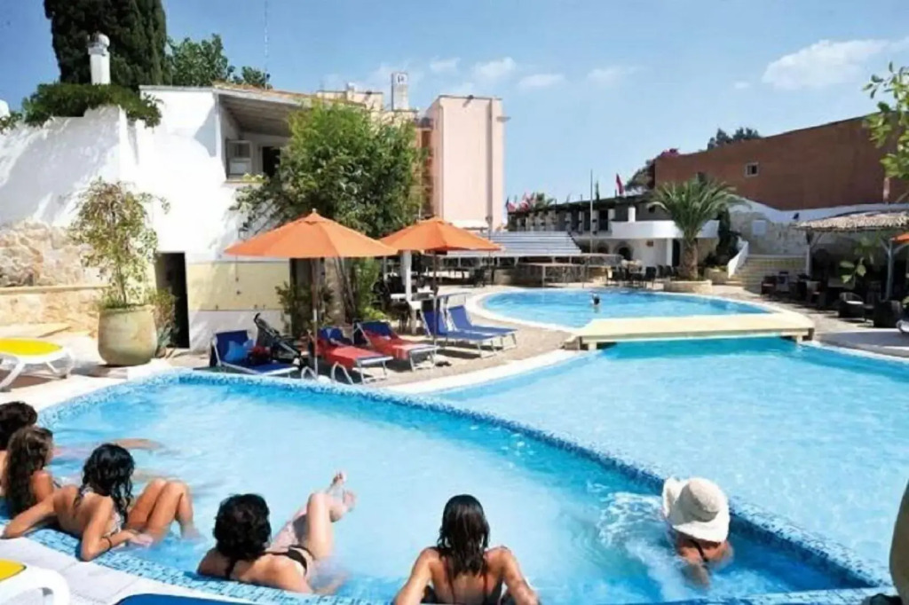 Hotel Perla