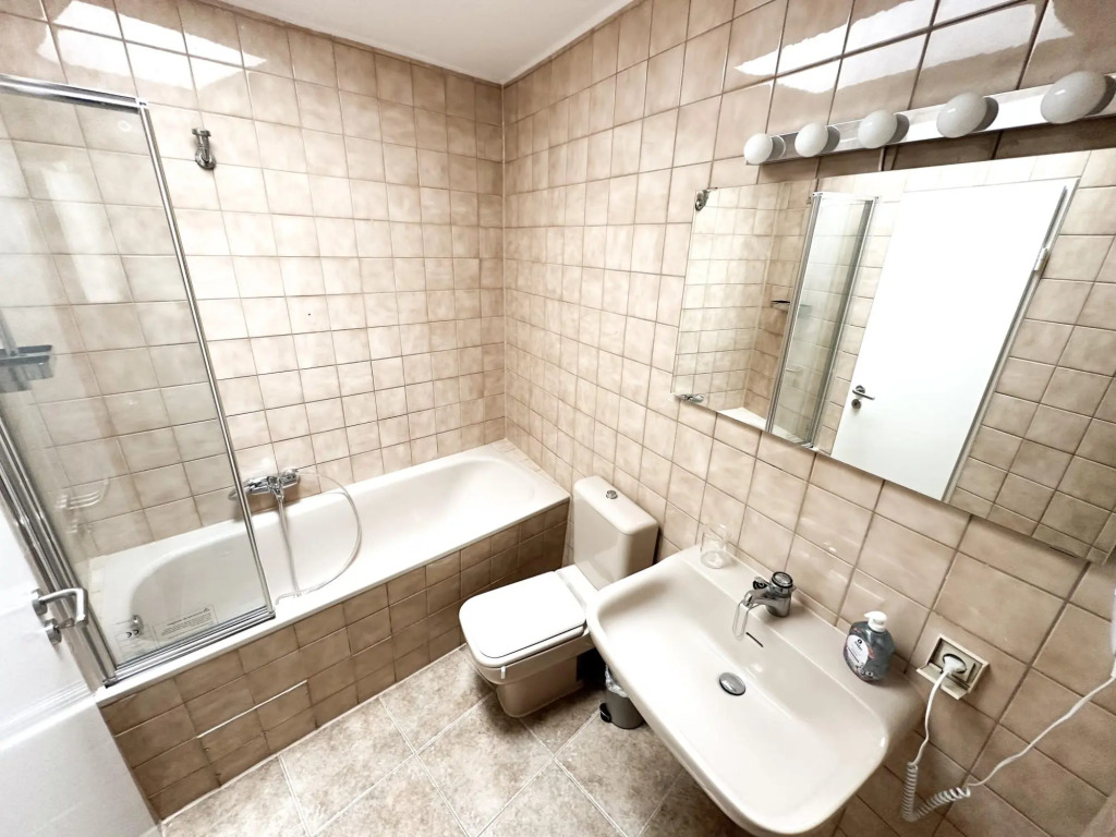Nice City-Center Apartment for 1-2p