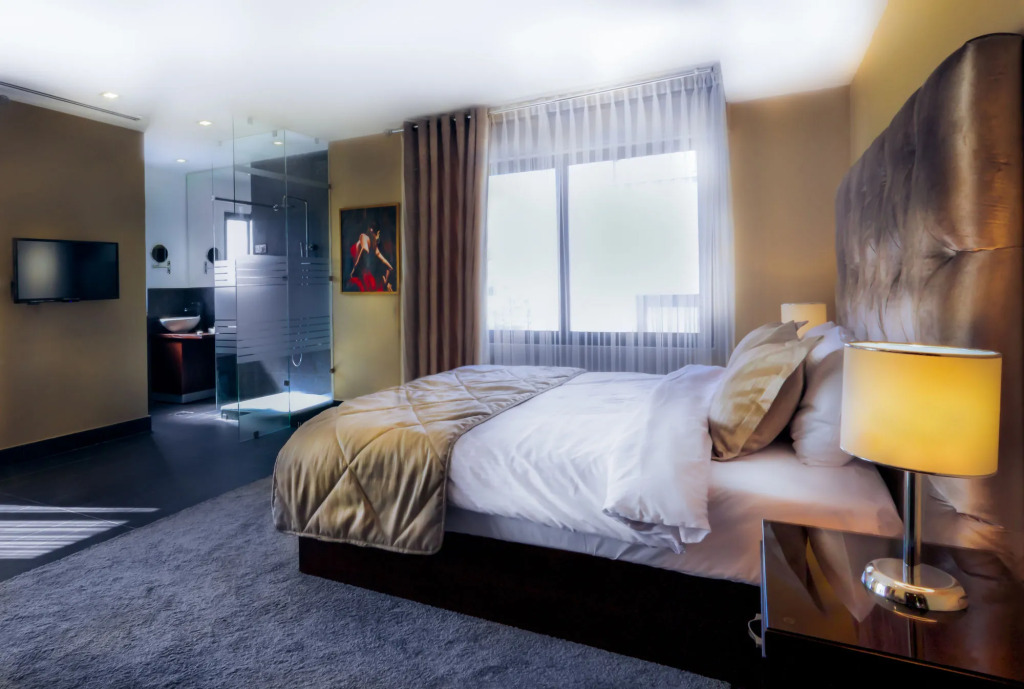Nadine Hotel Suites