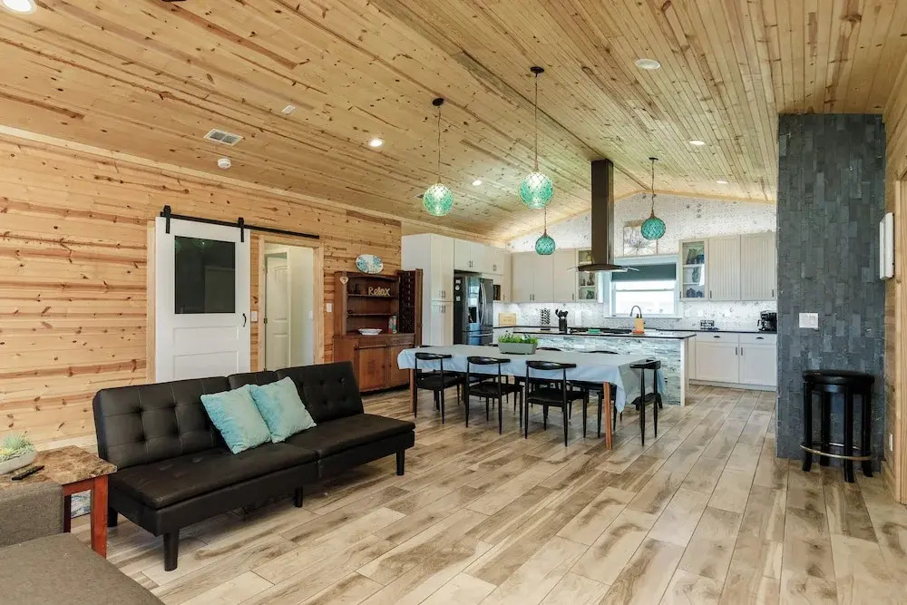Delightful 3 Bedroom Pets