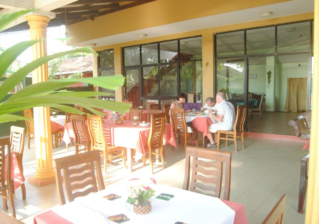 Lily Restaurant and Inn