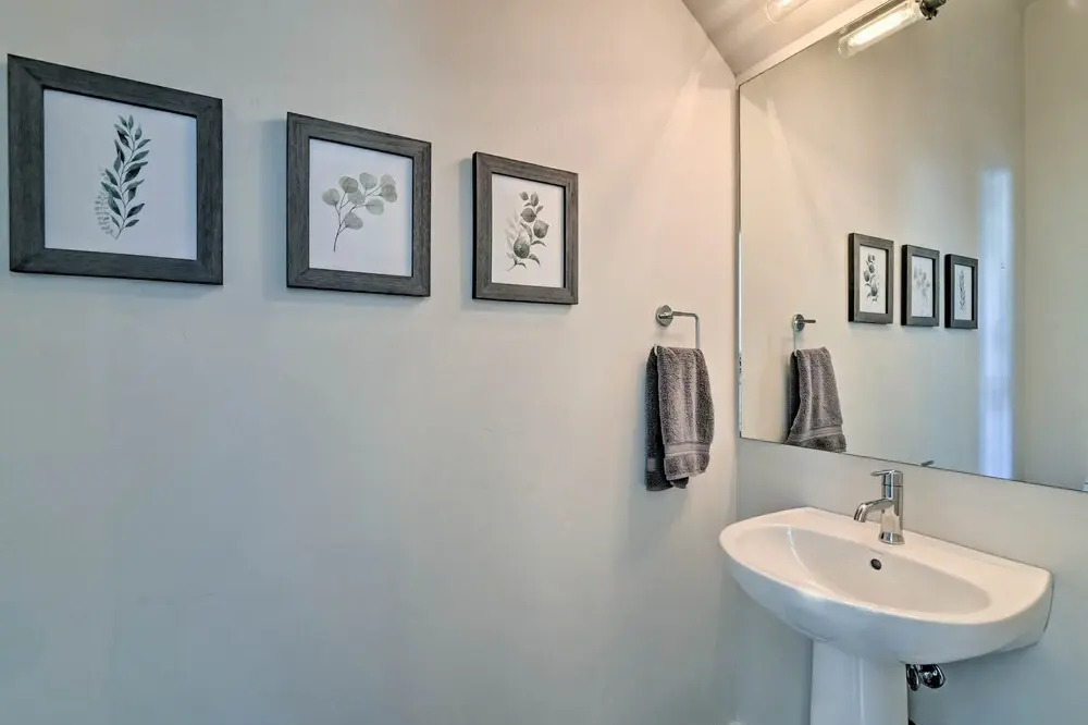 Downtown Winter Park Condo - 3 Miles to Ski Resort