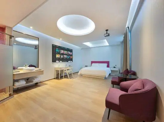 17 Degree Hotel (Zhongshan Shaxi Xingbao Times Square)