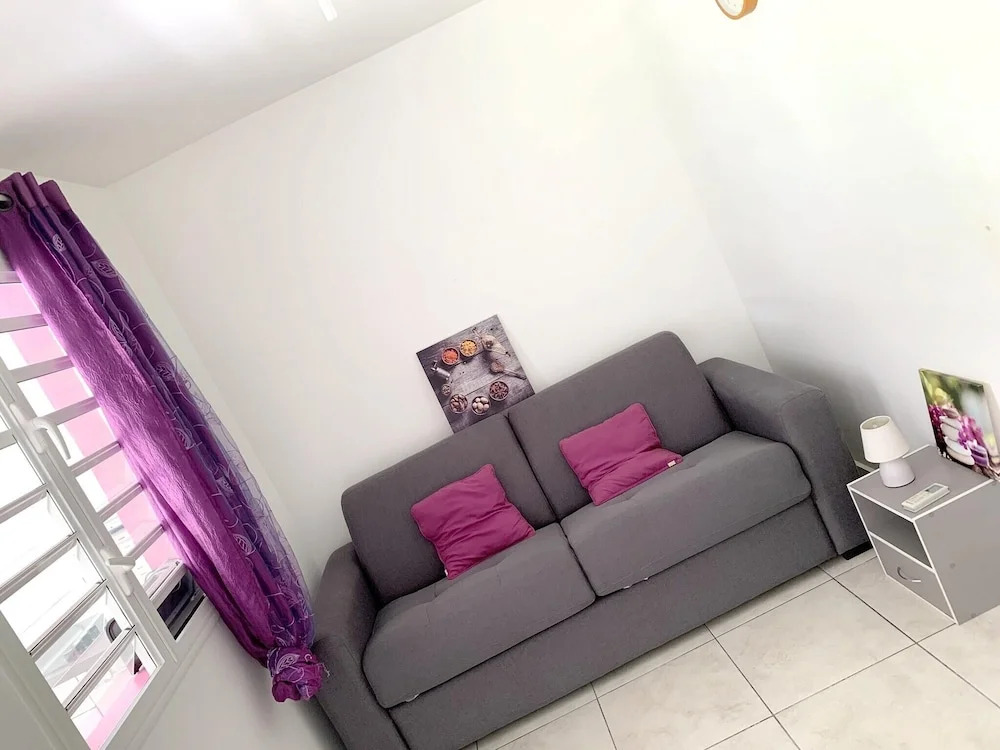 Studio In Le Gosier With Shared Pool Enclosed Garden And Wifi