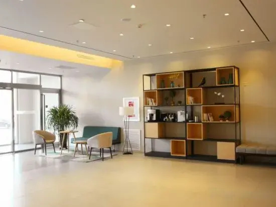 Homeinn Ease Hotel (Yingkou City Central Hospital)