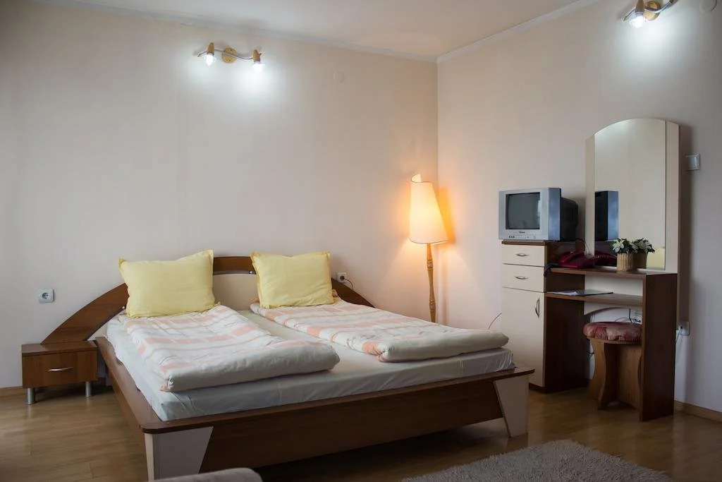Vikoni Family Hotel