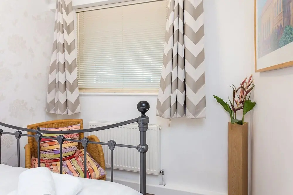 Stylish 2 Bed Flat 5 Minutes From Paddington