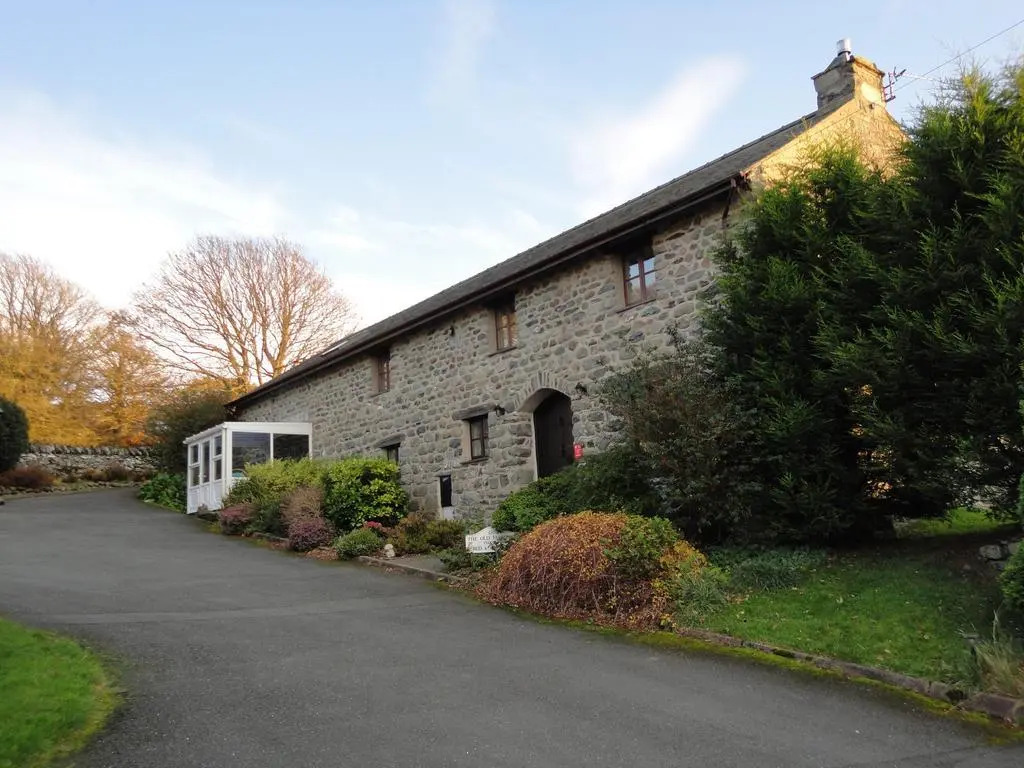 The Old Farmhouse B&B