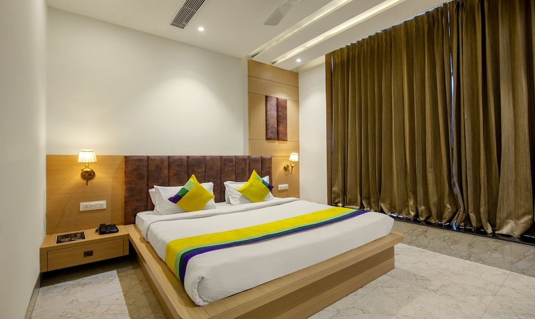 Itsy Hotels Sehdev Residency, Near Golden Temple