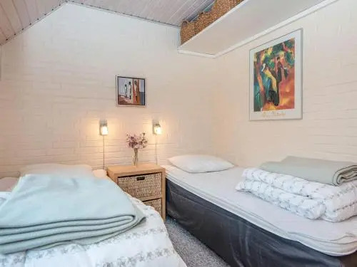 Two-Bedroom Holiday home in Henne 2