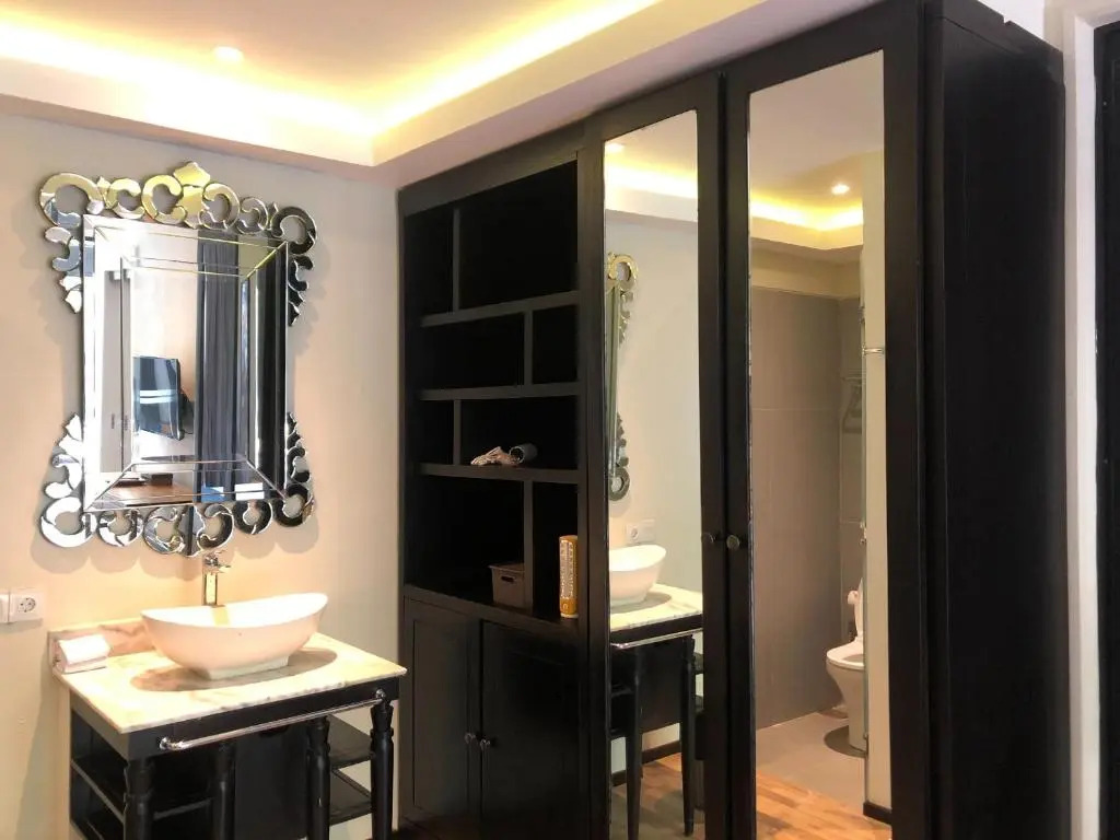 Anaya Villa