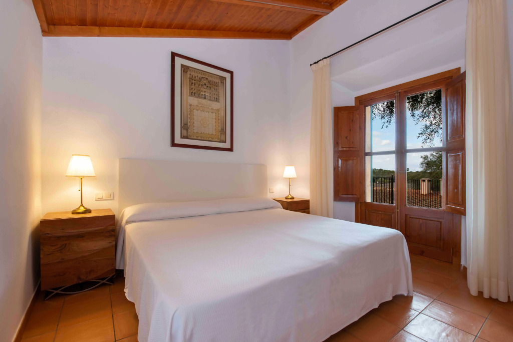 Finca Son Roig by Valentin