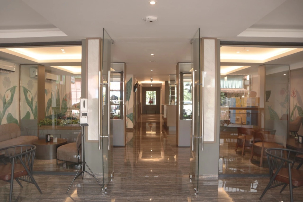 Lun Hotel Manado