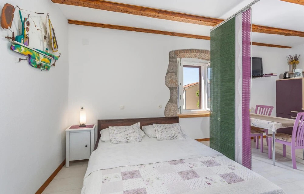 Nice Apartment in Punat With Wifi