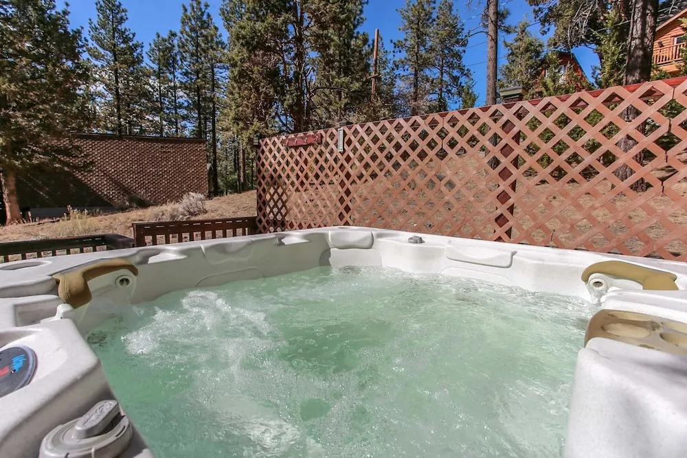 Serenity Slopes by Big Bear Cool Cabins