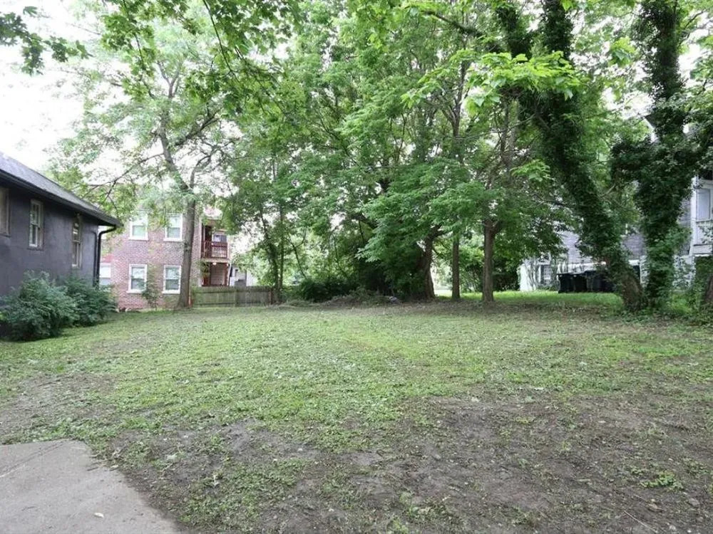 Hopkins Park Bed and Breakfast