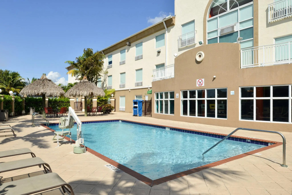Holiday Inn Express & Suites Florida City by IHG