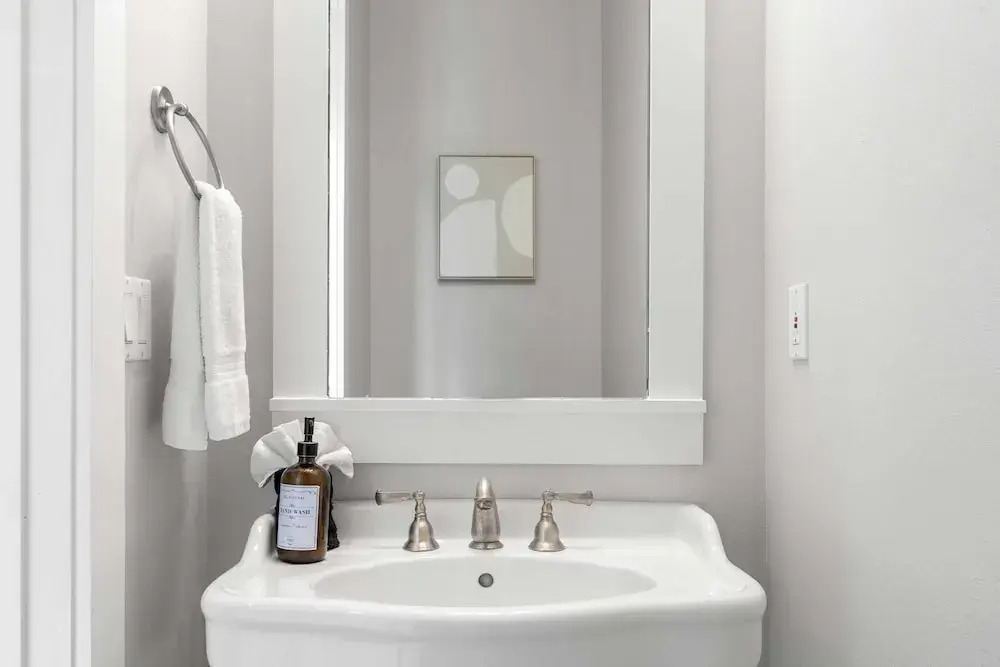 Serene Pondfront Stay w/ View, Pool Access, & Walk to Baytowne Wharf