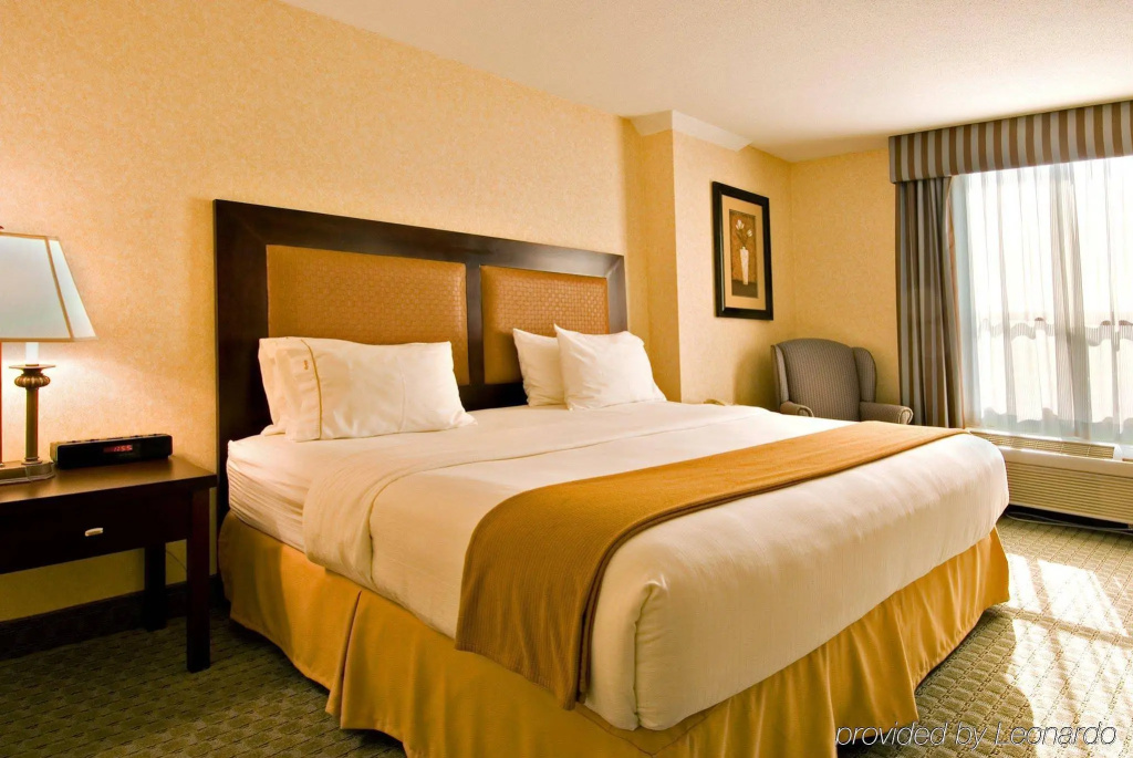 Holiday Inn Express Vancouver-Metrotown