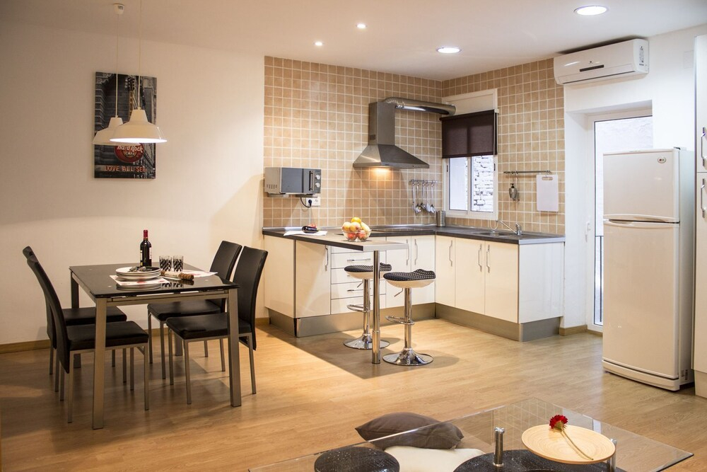 Premium Partner Promotion Extraordinary Floor 2 Rooms City Center Promocio