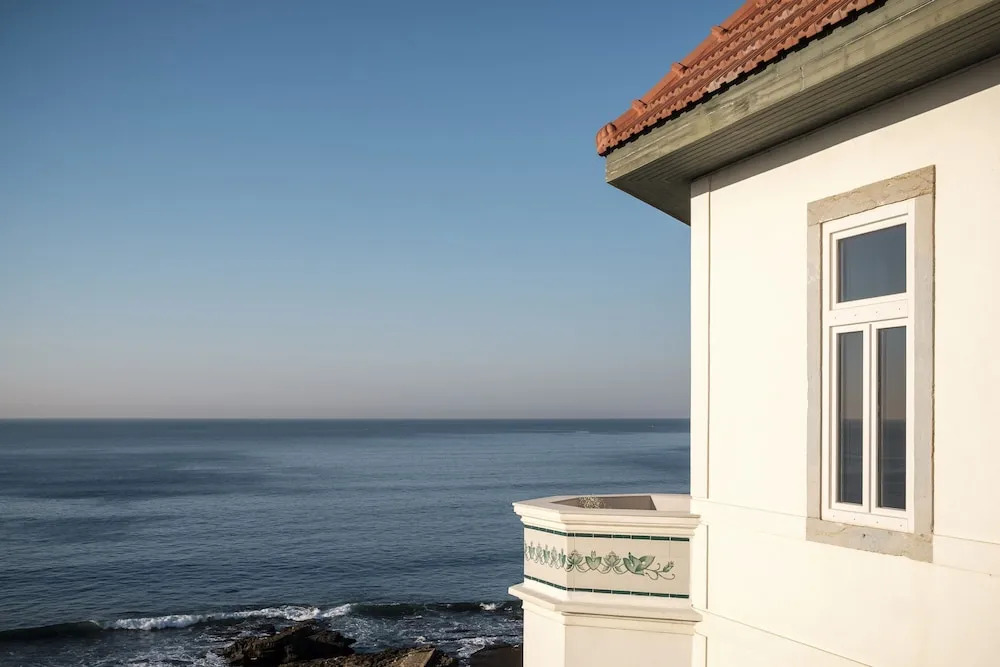 Seaview Castle by Cadenzalux