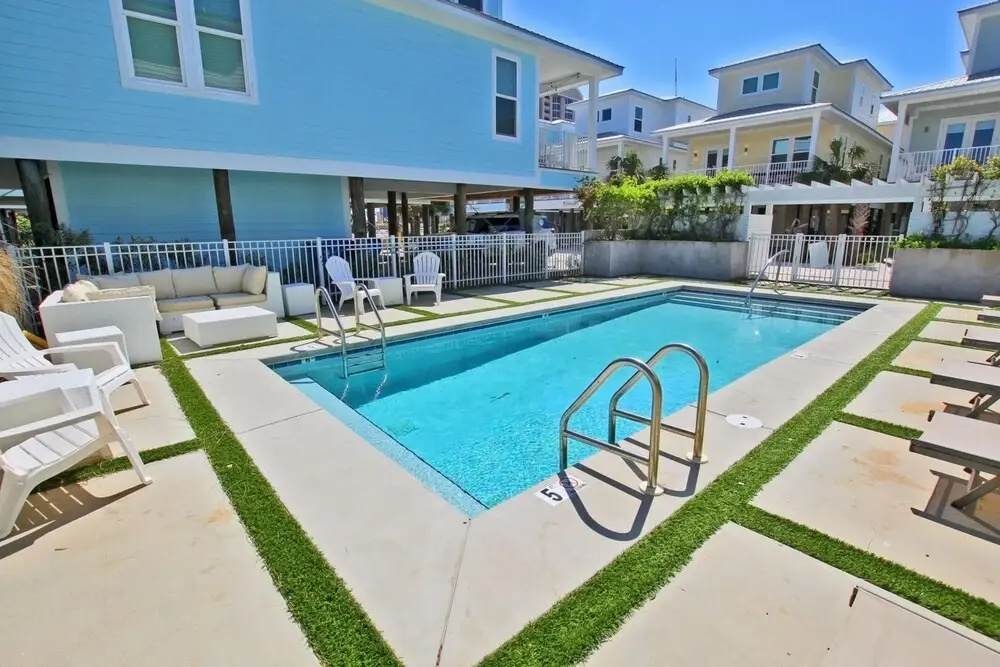 Hang 10 East Point Cottages Unit H by Youngs Suncoast