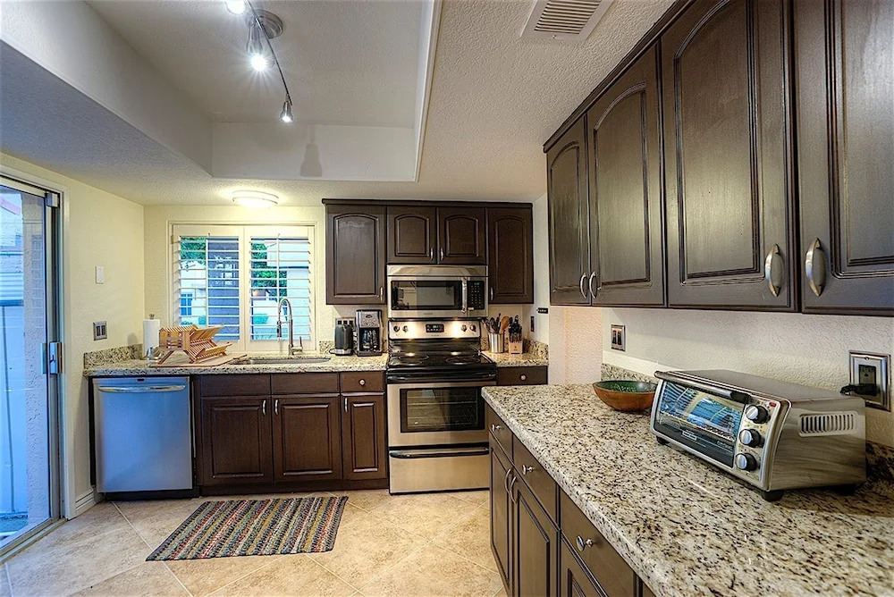 Southwest Sanctuary 3 BR by Casago