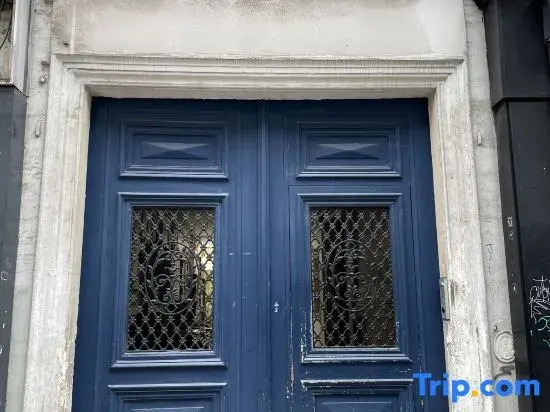 Jins cosy apartment at Paris 10ème