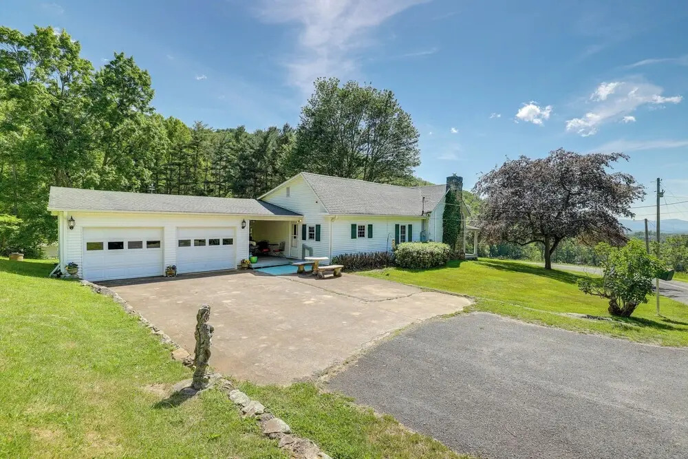 Mtn Views & Epic Sunsets: Private Weaverville Home