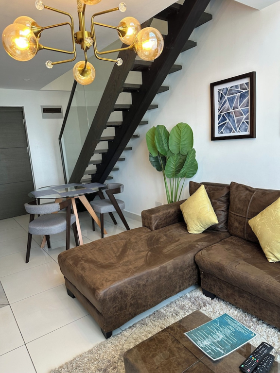 danny's lux home
