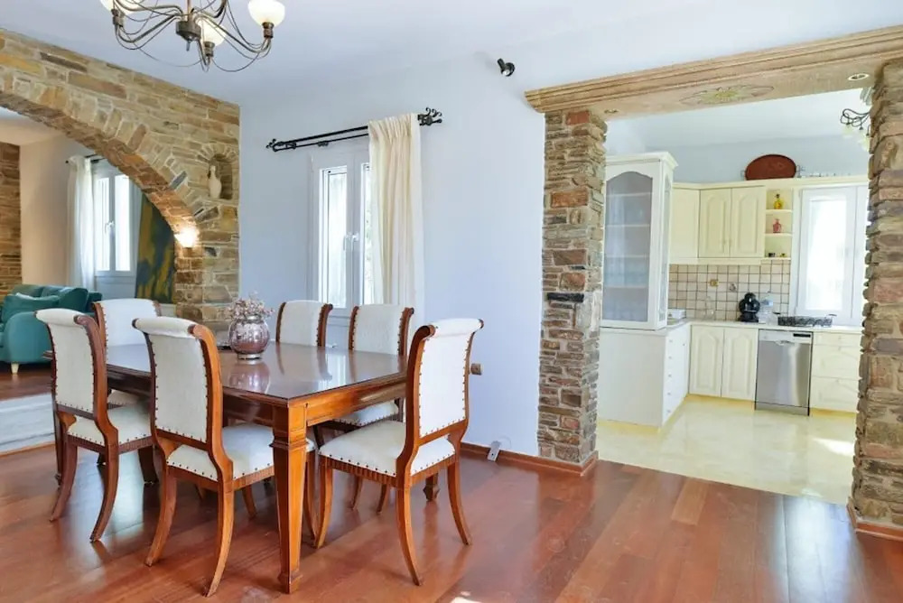 Charming 3-bedroom House in Tinos