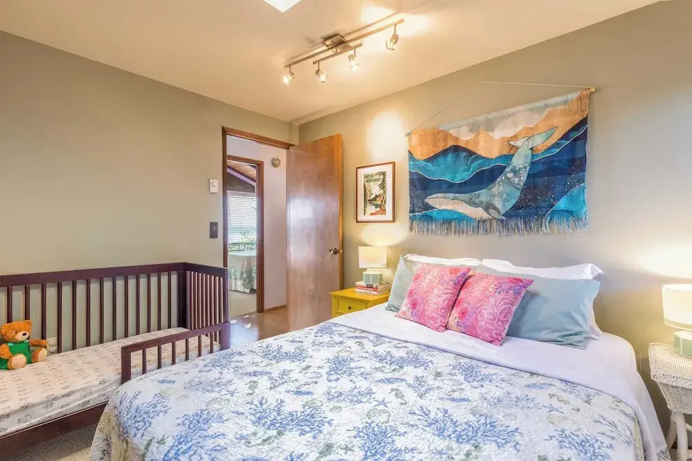 Whidbey Island Waterfront Home With Hot Tub & Sunset Views Saratoga Vista by Avantstay