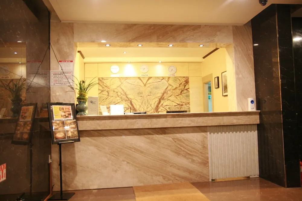 Hotel Nyxfox