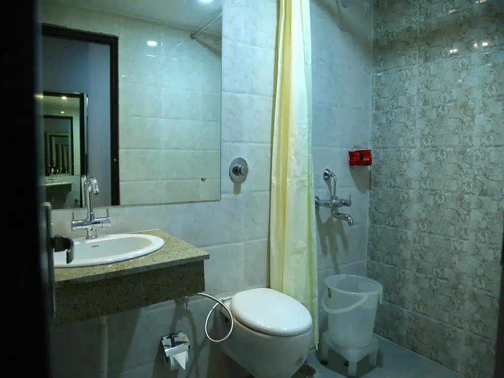 OYO 3712 Chandigarh Grand
