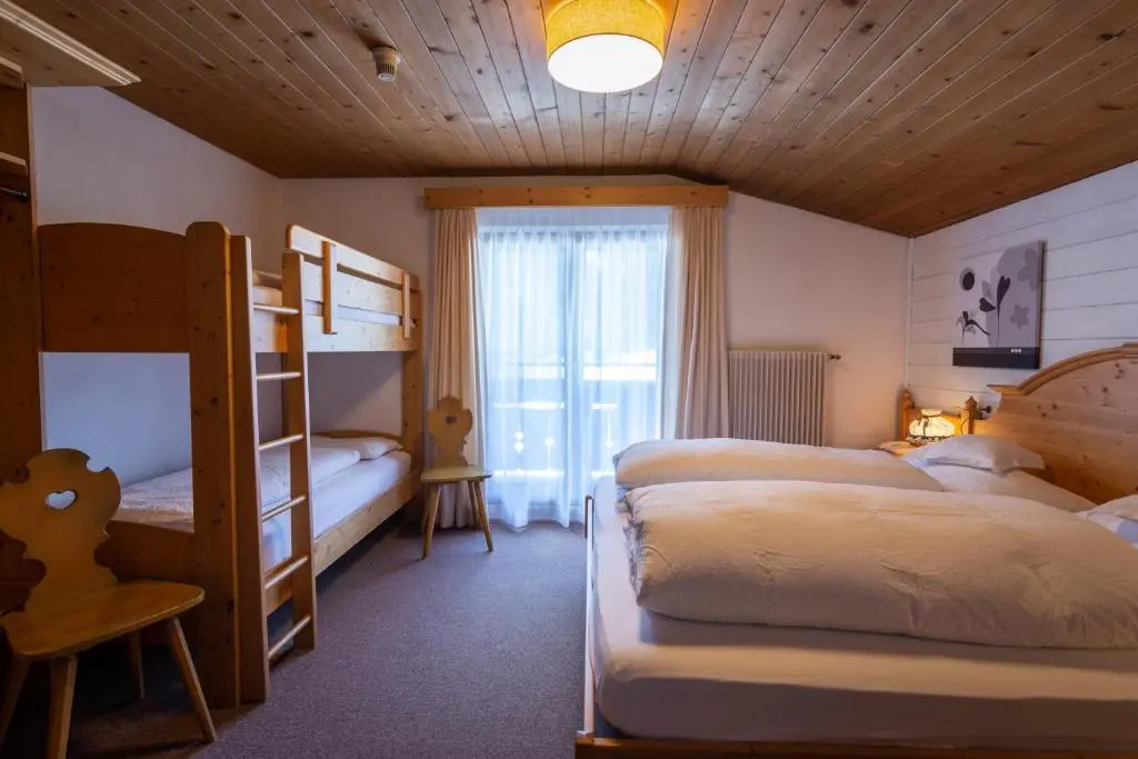 Hotel MIOL