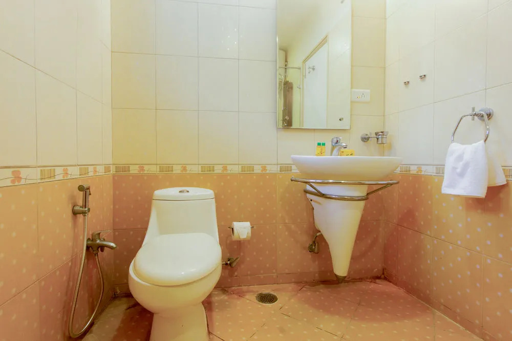 FabHotel Empire Deluxe SafdarjungEnclave