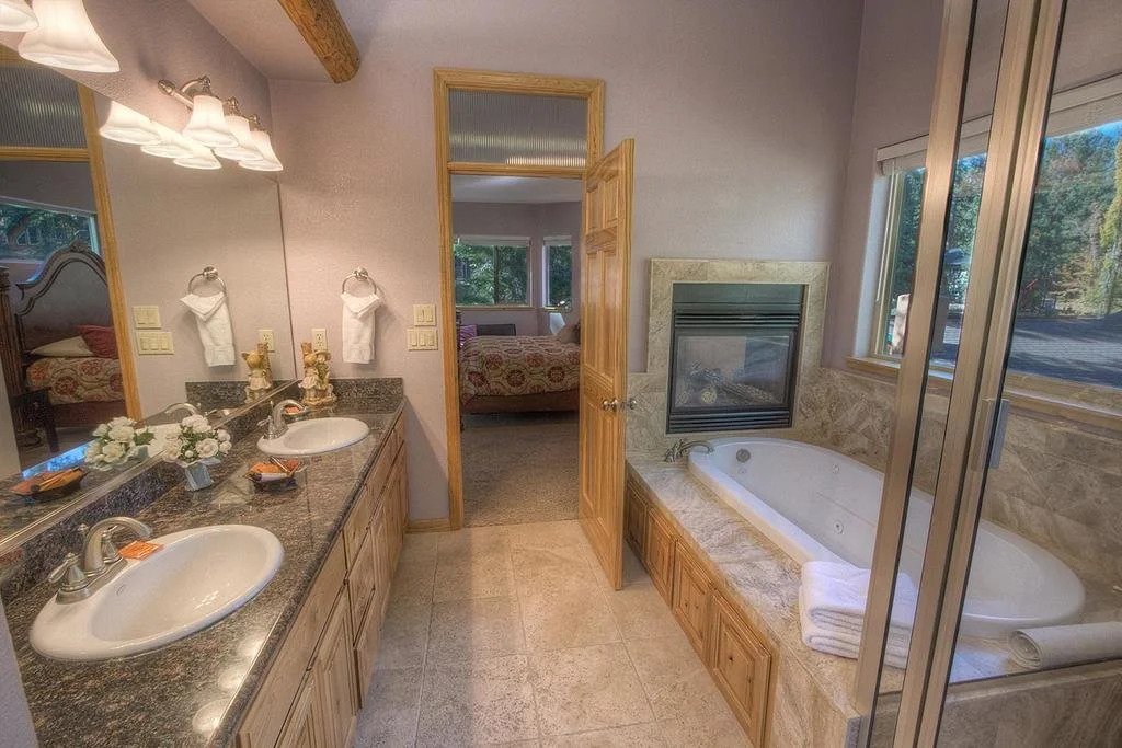 Awesome 6 Bedroom South Lake Tahoe Home by RedAwning
