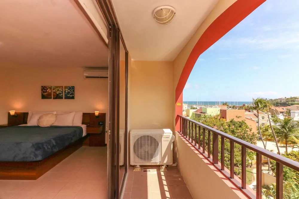 The Plaza Suites