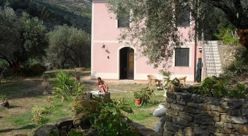 LEco Del Mare