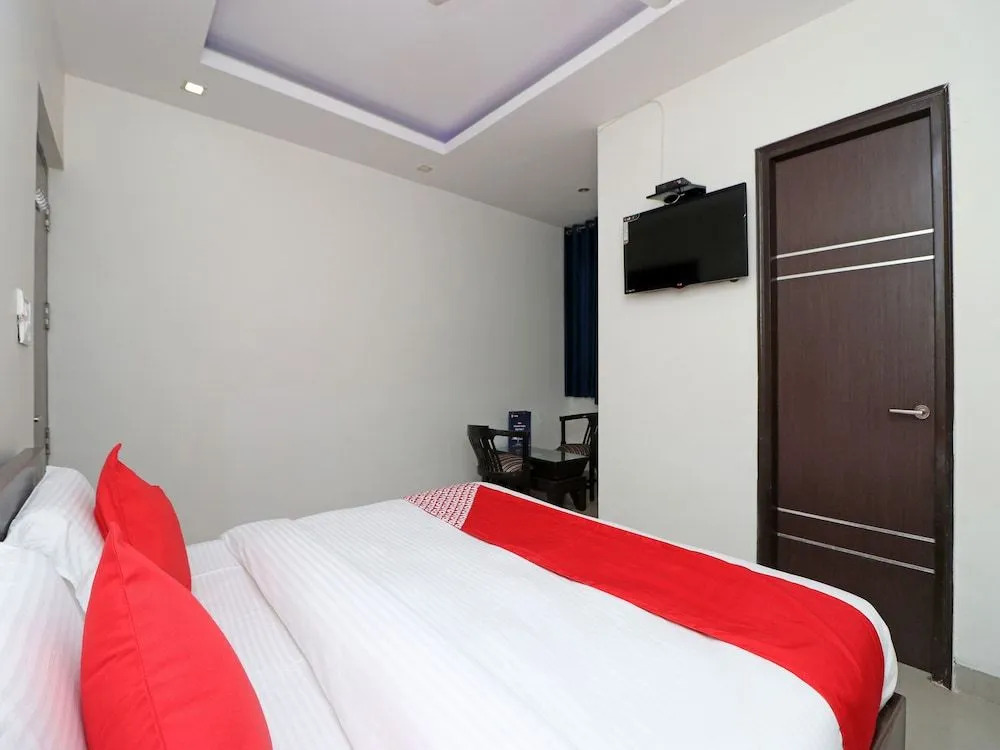 OYO 6137 Hotel Star
