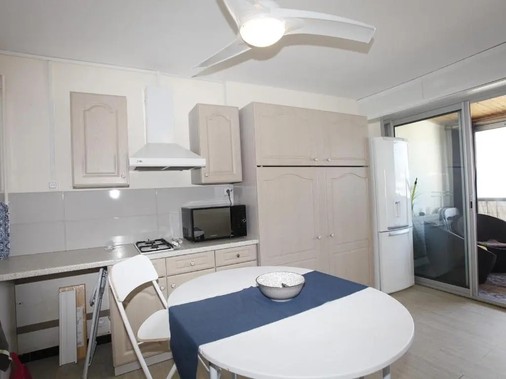 Appartement Sète, 2 pièces, 4 personnes - FR-1-338-358