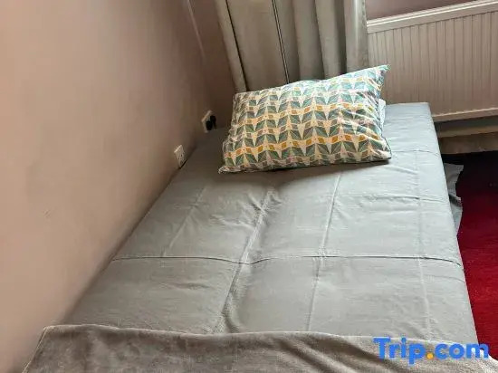 NKN Cosy Maisonette Dartford Station Free Parking