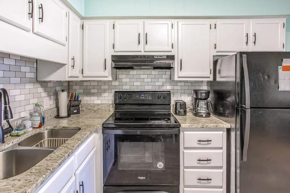 Myrtle Beach Condo w/ Balcony + Ocean Views!